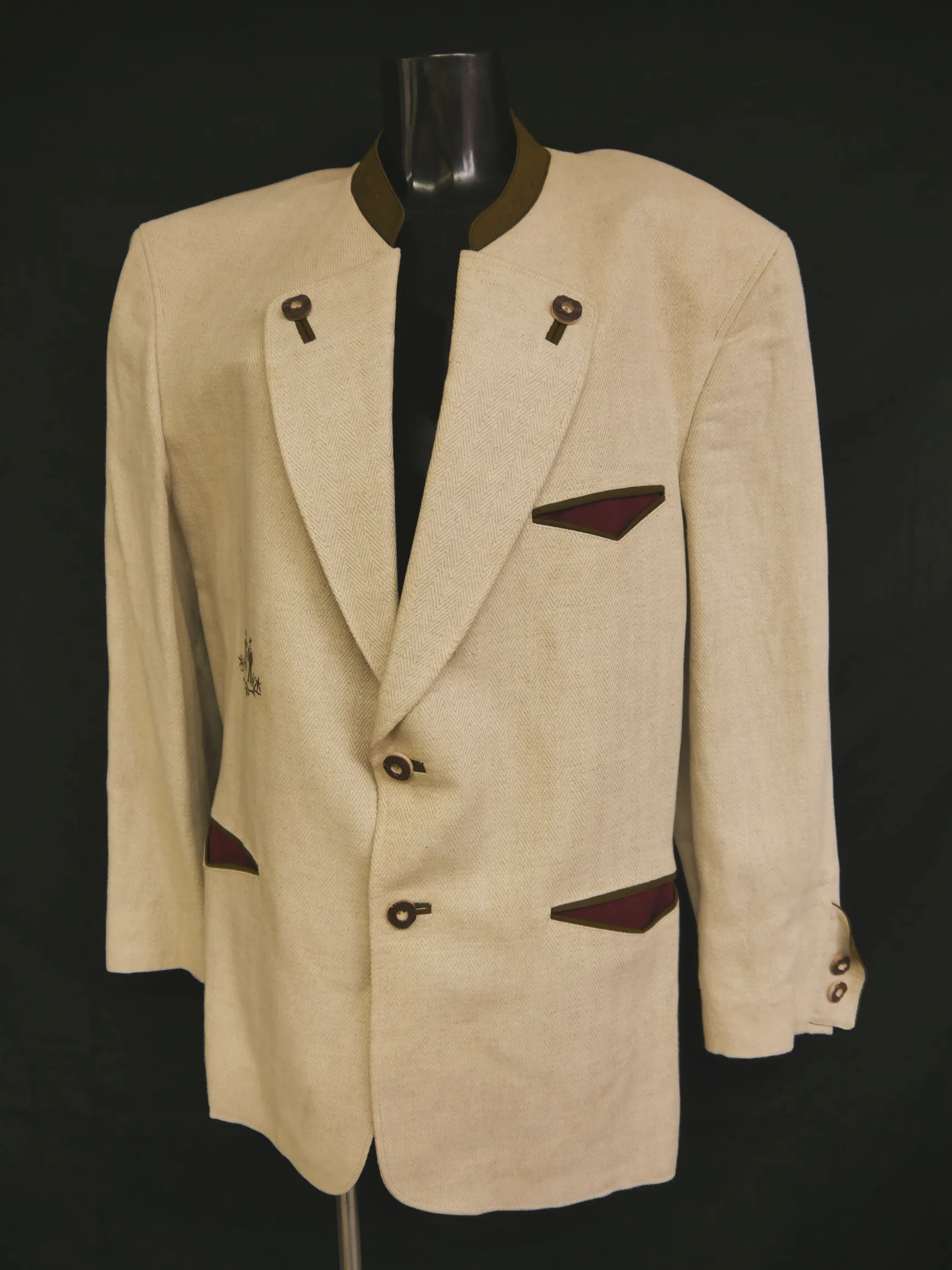 Fesch beige mit Stickerei faszinierender Herren Janker Trachtenjacke Gr.50